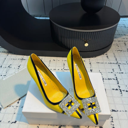 HANGISI 100 MM IN BRIGHT YELLOW SUEDE