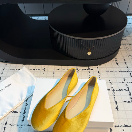 THE ROW 26S CLASSIC BALLET FLATS IN YELLOW VELVET