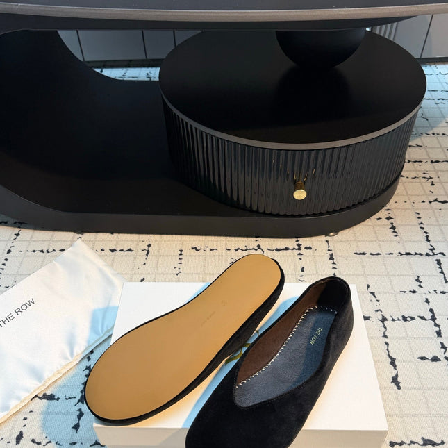 THE ROW 26S CLASSIC BALLET FLATS IN BLACK VELVET