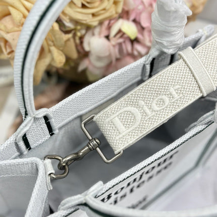 DIOR 26S BOOK TOTE BAG 26 IN WHITE EMBROIDERED LETTERING FABRIC
