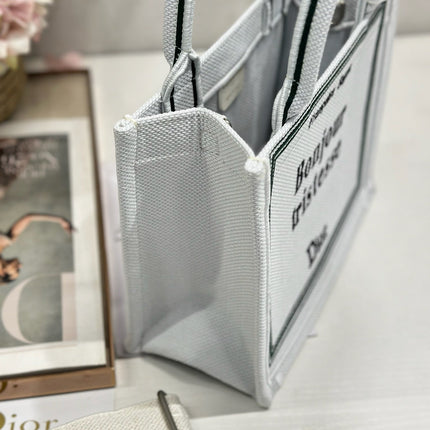 DIOR 26S BOOK TOTE BAG 26 IN WHITE EMBROIDERED LETTERING FABRIC
