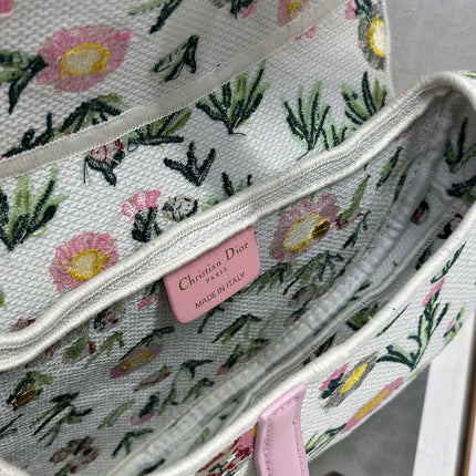 DIOR 26S SADDLE BAG 25 IN MULTICOLOR FLORAL EMBROIDERED JACQUARD