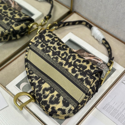 DIOR 26S SADDLE BAG 25 IN BEIGE EOPARD-PRINT JACQUARD