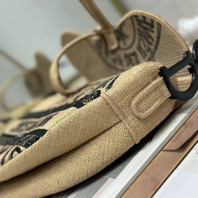 DIOR 26S SADDLE BAG 25 IN BEIGE EMBROIDERED FABRIC