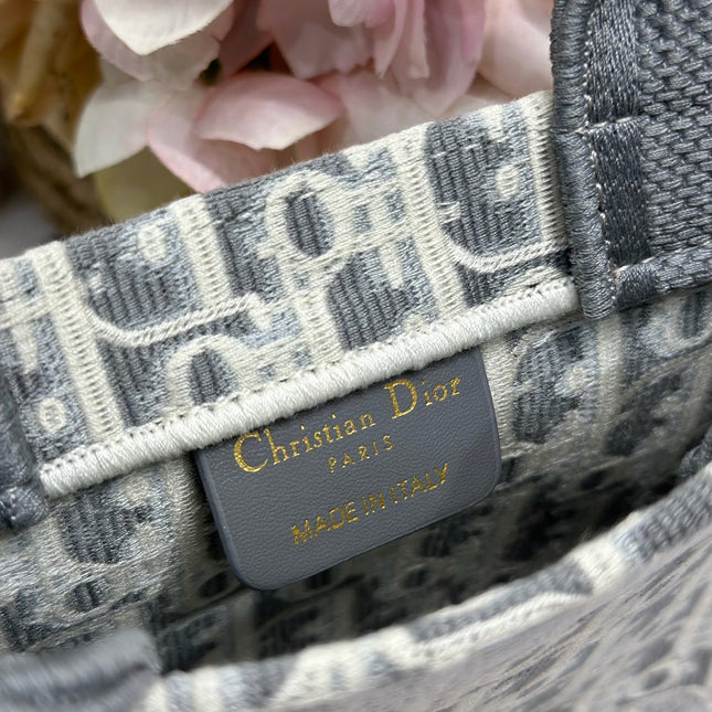 DIOR 26S  BOOK TOTE BAG 20 IN GREY AND BEIGE FABRIC OBLIQUE FABRIC