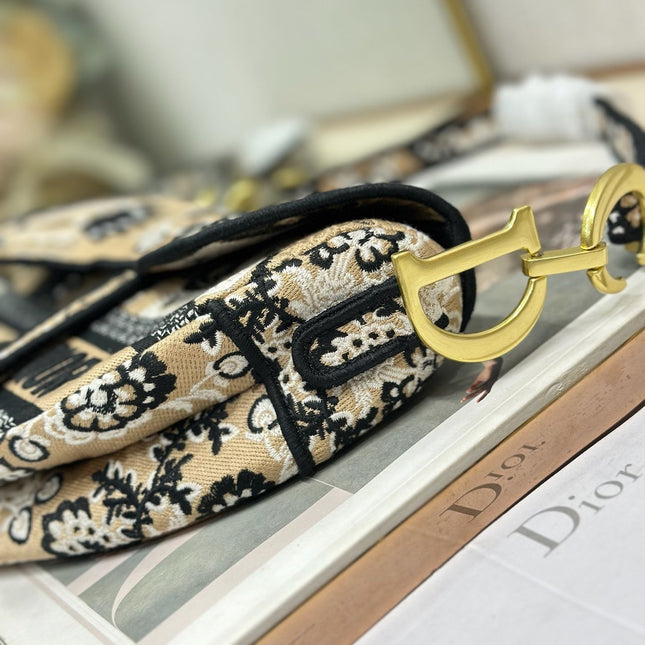 DIOR 26S SADDLE BAG 25 IN BEIGE MIX BLACK WOVEN FABRIC