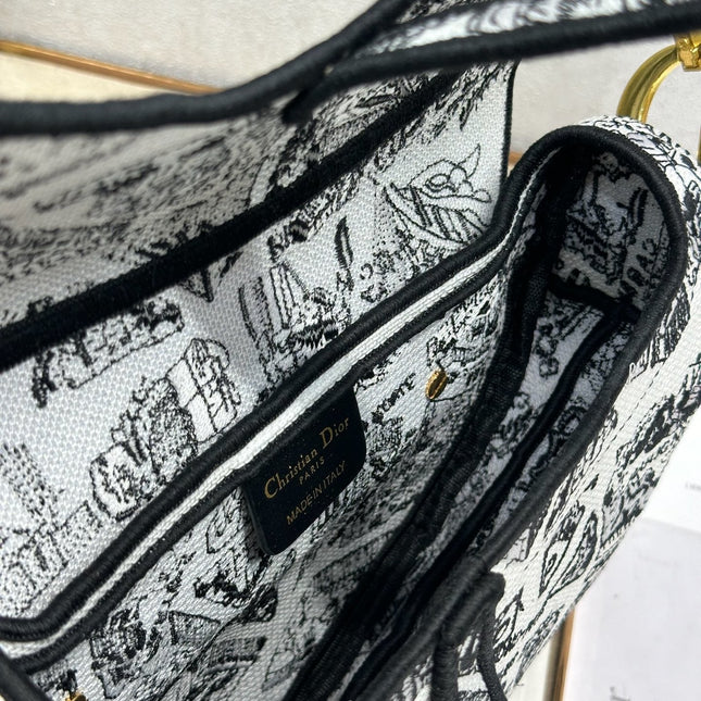DIOR 26S SADDLE BAG 25 IN WHITE MIX BLACK WOVEN FABRIC