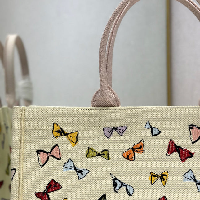 DIOR 26S LARGE BOOK TOTE 42 BEIGE WHITE BOW PRINT WOVEN FABRIC