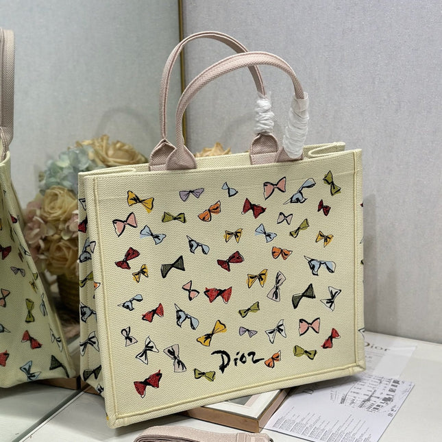 DIOR 26S LARGE BOOK TOTE 42 BEIGE WHITE BOW PRINT WOVEN FABRIC