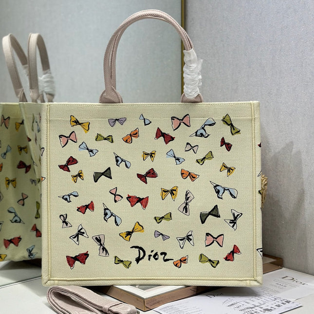 DIOR 26S LARGE BOOK TOTE 42 BEIGE WHITE BOW PRINT WOVEN FABRIC