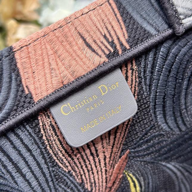 DIOR 26S LARGE BOOK TOTE 42 IN MULTICOLOR WOVEN FABRIC