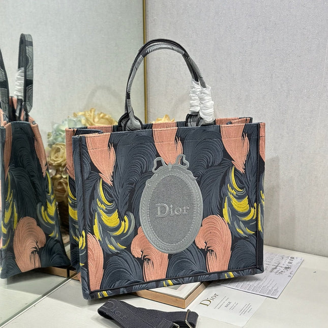 DIOR 26S LARGE BOOK TOTE 42 IN MULTICOLOR WOVEN FABRIC