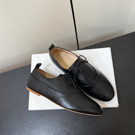 CELINE 26S MINIMAL LACE-UP SHOES IN BLACK CALFSKIN