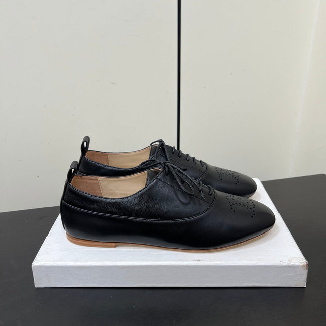 CELINE 26S MINIMAL LACE-UP SHOES IN BLACK CALFSKIN