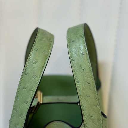 HM 25S PICOTIN LOCK 14 CM IN OLIVE GREEN OSTRICH WITH GOLD HARDWARE