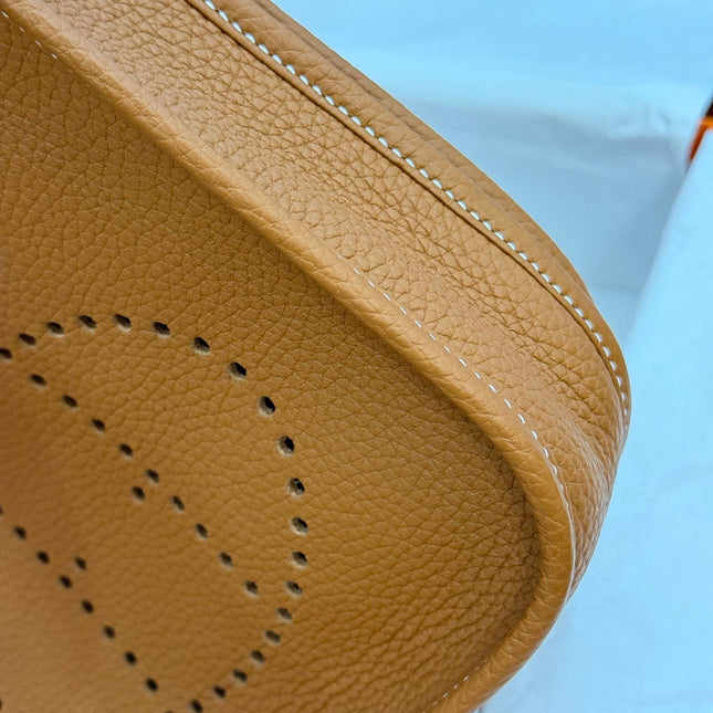 HM 26S EVELYNE BAG 23CM IN ORANGE BROWN GRAINED CALFSKIN