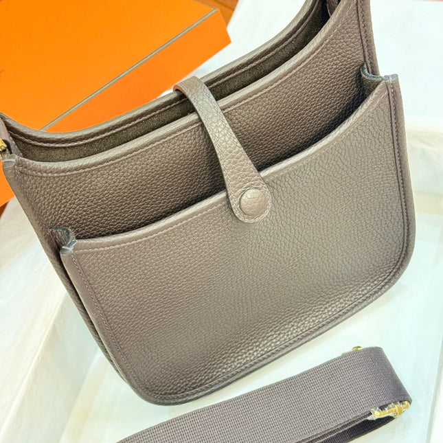 HM 26S EVELYNE BAG 23MM IN DARK BROWN GRAINED CALFSKIN