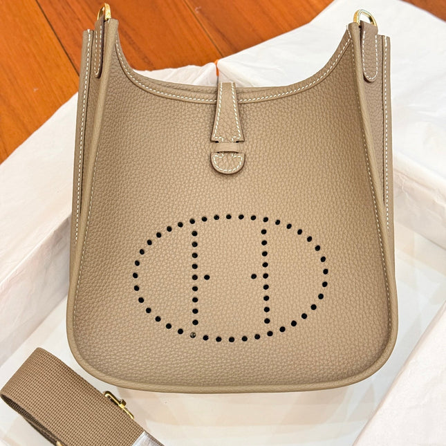 HM 26S EVELYNE BAG 23MM IN LIGHT BROWN GRAINED CALFSKIN