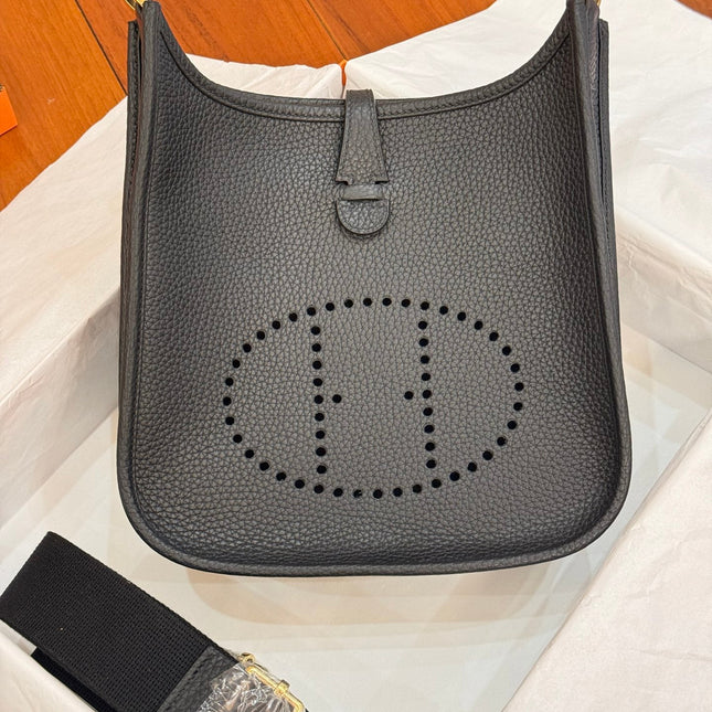 HM 26S EVELYNE BAG 23CM IN BLACK GRAINED CALFSKIN