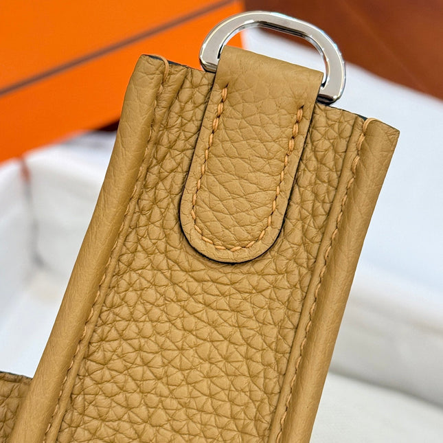 HM 26S EVELYNE BAG 23MM IN GOLDEN BROWN GRAINED CALFSKIN