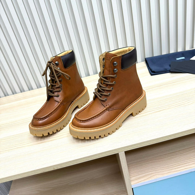 PRADA 25S LACE-UP ANKLE BOOTS IN BROWN CALFSKIN