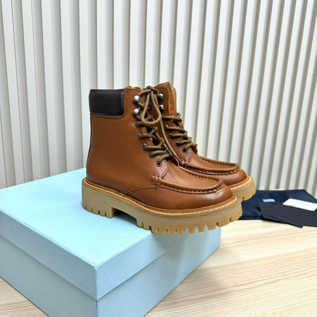 PRADA 25S LACE-UP ANKLE BOOTS IN BROWN CALFSKIN