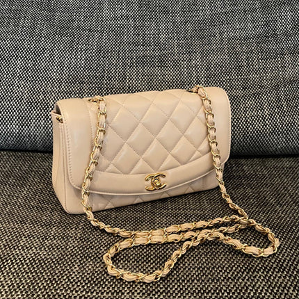 CHANEL 26S FLAP SHOULDER BAG 22 IN BEIGE QUILTED LAMBSKIN GOLD HARDWARE