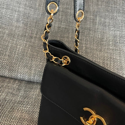 CHANEL 26S FLAP SHOULDER BAG 26 IN BLACK LAMBSKIN GOLD HARDWARE