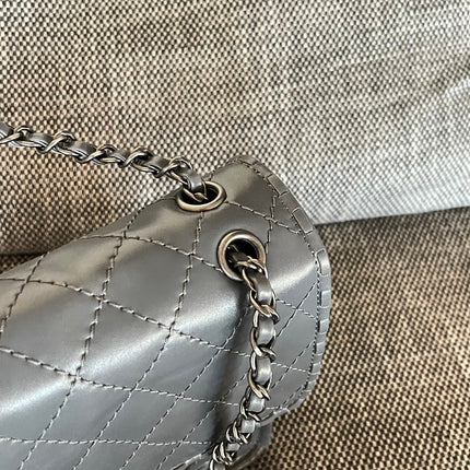 CHANEL 26S CLASSIC FLAP BAG 26 IN GREY CALFSKIN DARK SILVER HARDWARE