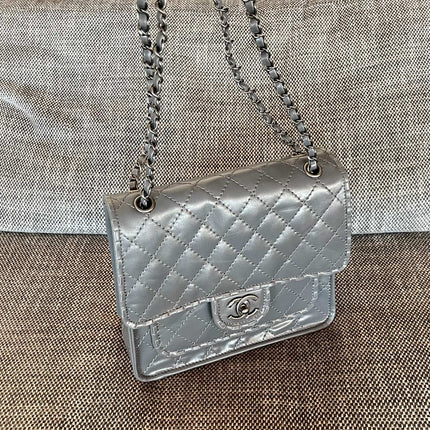 CHANEL 26S CLASSIC FLAP BAG 26 IN GREY CALFSKIN DARK SILVER HARDWARE