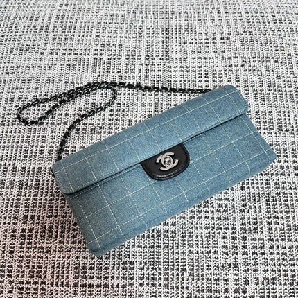 CHANEL 26S FLAP BAG 26 IN BLUE DENIM AND BLACK CALFSKIN DARK SILVER HARDWARE