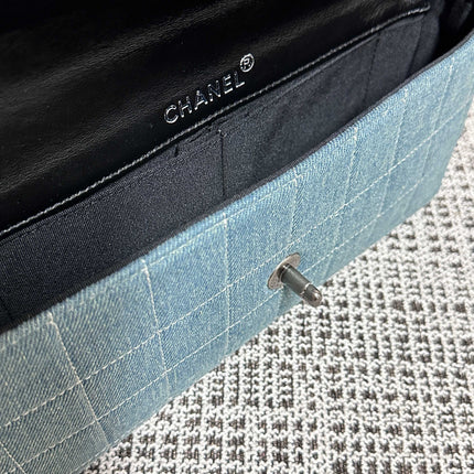 CHANEL 26S FLAP BAG 26 IN BLUE DENIM AND BLACK CALFSKIN DARK SILVER HARDWARE
