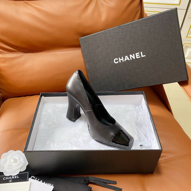 CHANEL 26S HIGH-HEEL 90 MM IN BLACK PATENT AND GUNMETAL LAMBSKIN