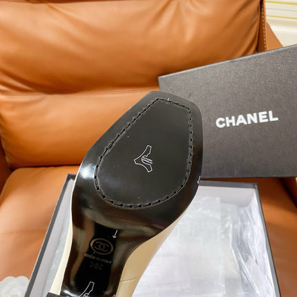 CHANEL 26S HIGH-HEEL 90 MM IN BLACK AND WHITE LAMBSKIN