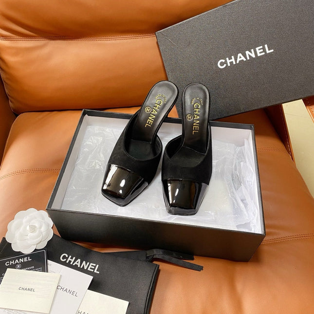 CHANEL 26S HIGH-HEEL MULES 90 MM IN BLACK SUEDE AND LAMBSKIN