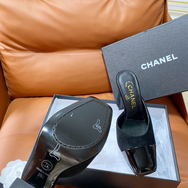 CHANEL 26S HIGH-HEEL MULES 90 MM IN BLACK SUEDE AND LAMBSKIN