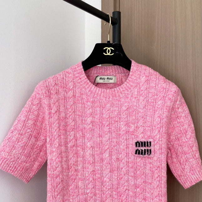 MIUMIU SHORT-SLEEVE SWEATER STYLE 700