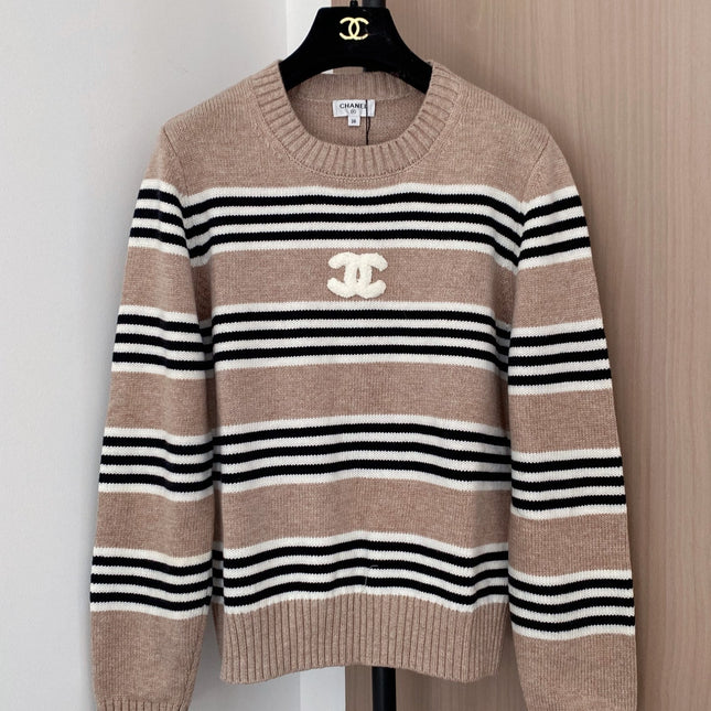 CHANEL 26S CREW NECK SWEATER 856