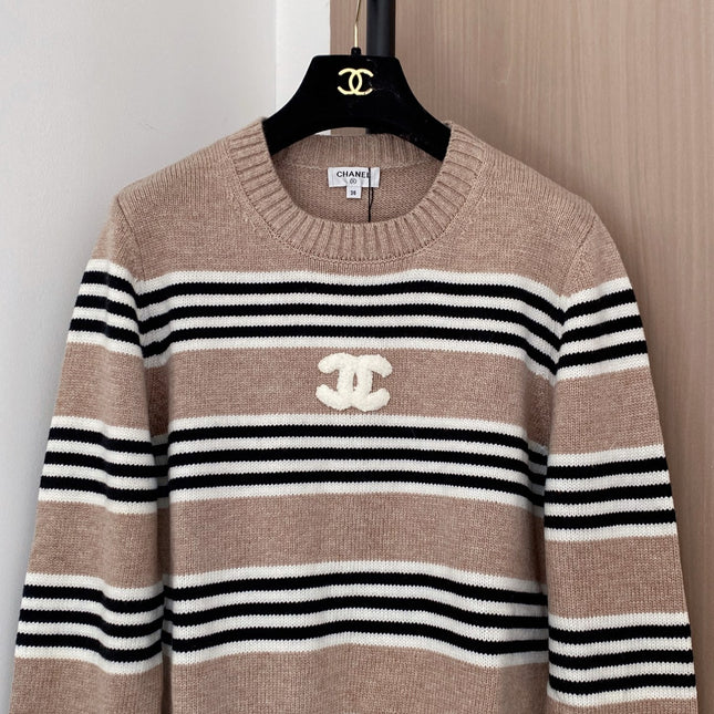 CHANEL 26S CREW NECK SWEATER 856