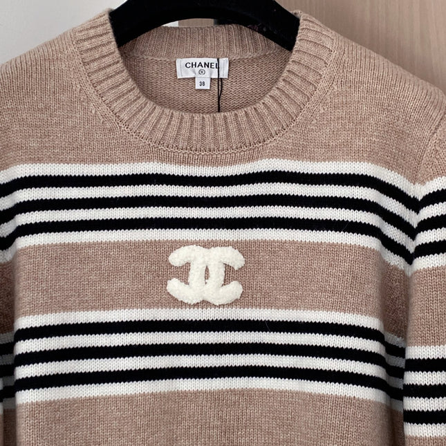 CHANEL 26S CREW NECK SWEATER 856