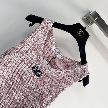 VALENTINO 26S SLEEVELESS SWEATER STYLE 110