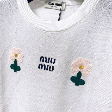 MIUMIU 26S SHORT-SLEEVED SWEATER STYLE 1049