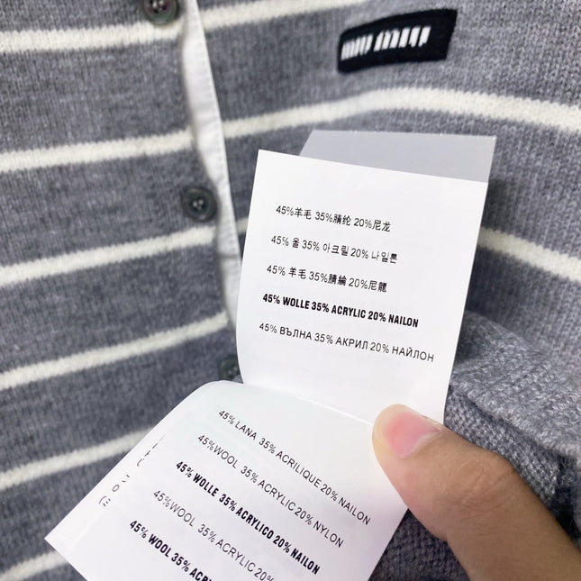 MIUMIU 26S CREWNECK KNIT CARDIGAN 1583