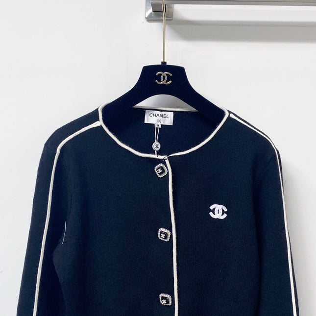 CHANEL 26S KNIT CARDIGAN 1669