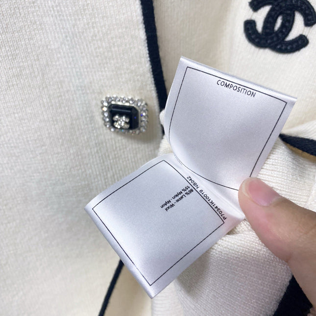 CHANEL 26S KNIT CARDIGAN 1668