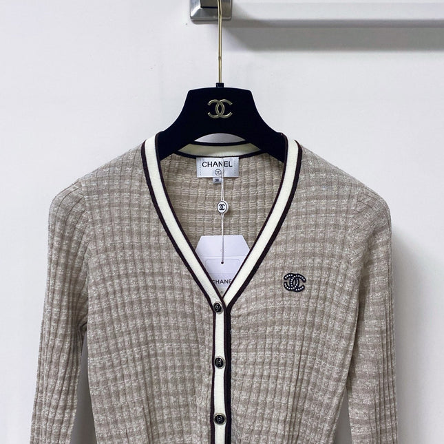 CHANEL 26S KNIT CARDIGAN 1672