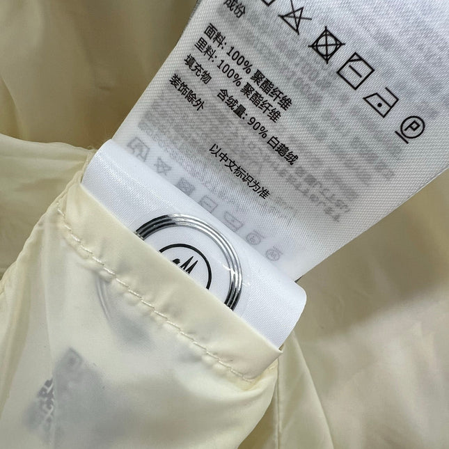 MONCLER 25S JACKET IN WHITE 093