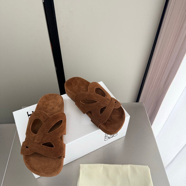 LOEWE 26S SLIDE SANDALS 30MM IN CARAMEL BROWN SUEDE