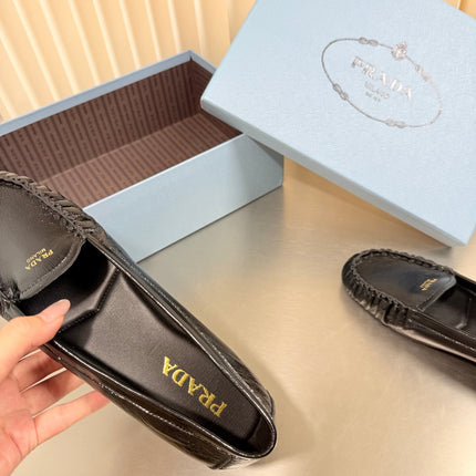 PRADA 26S CLASSIC LOAFERS IN BLACK LAMBSKIN