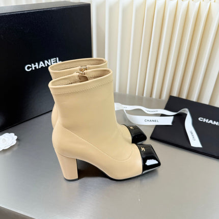 CHANEL 26S ZIPPER BOOTS 75 MM IN BEIGE CALFSKIN AND BLACK PATENT LEATHER SQUARE TOE HIGH